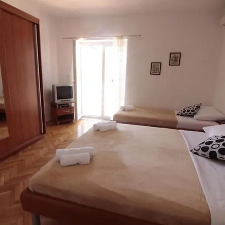 Studios & Rooms Fiesta Novalja Room photo