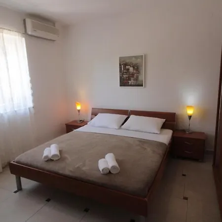 Studios & Rooms Fiesta Novalja Room photo