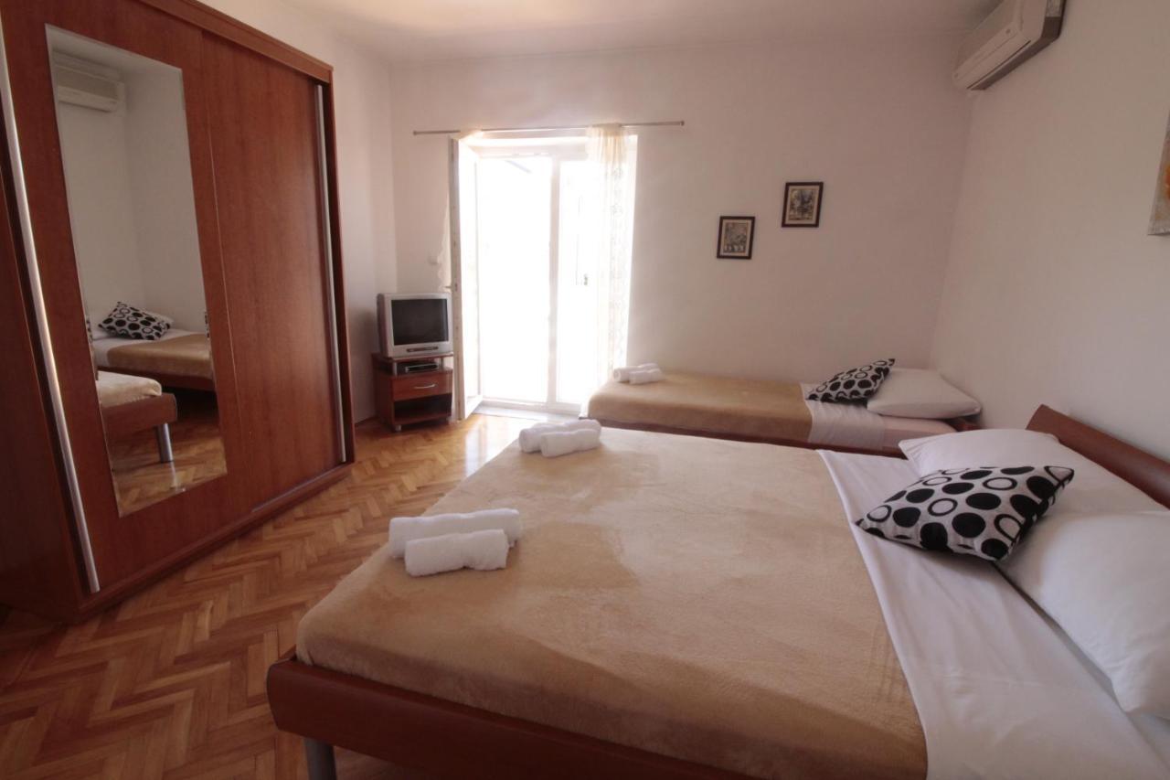 & Fiesta Apartment Novalja
